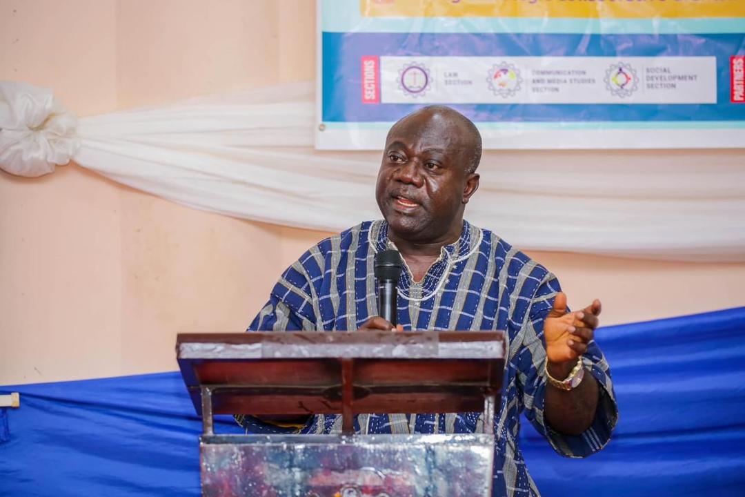 RESEARCHERS URGED TO EMBRACE COLLABORATIVE GRANTSMANSHIP